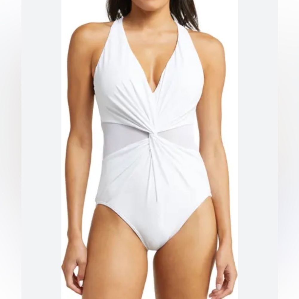 New! Miraclesuit Illusionist Wrapture One-Piece Swimsuit white nwot 27643